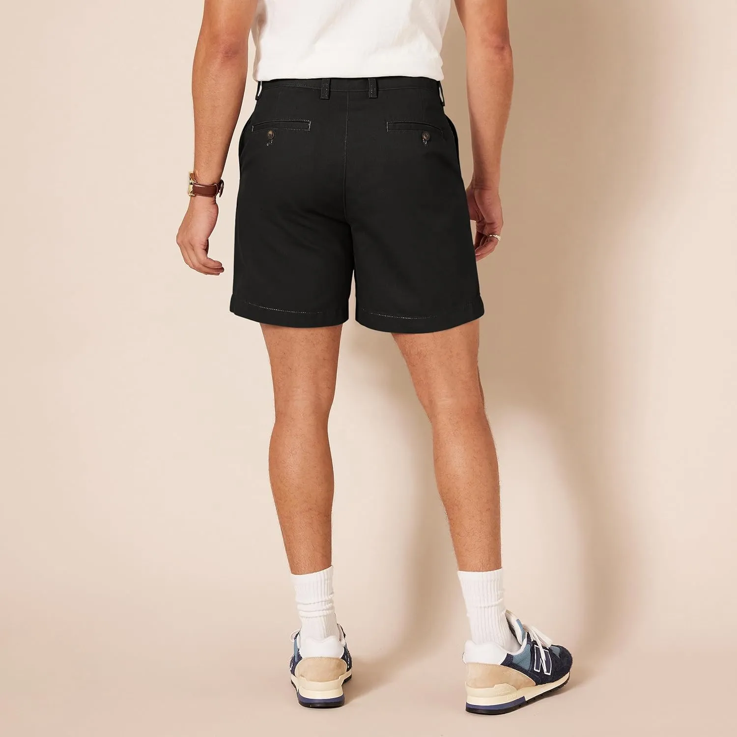 Amazon Essentials Men's Classic-Fit 7" Chino Short