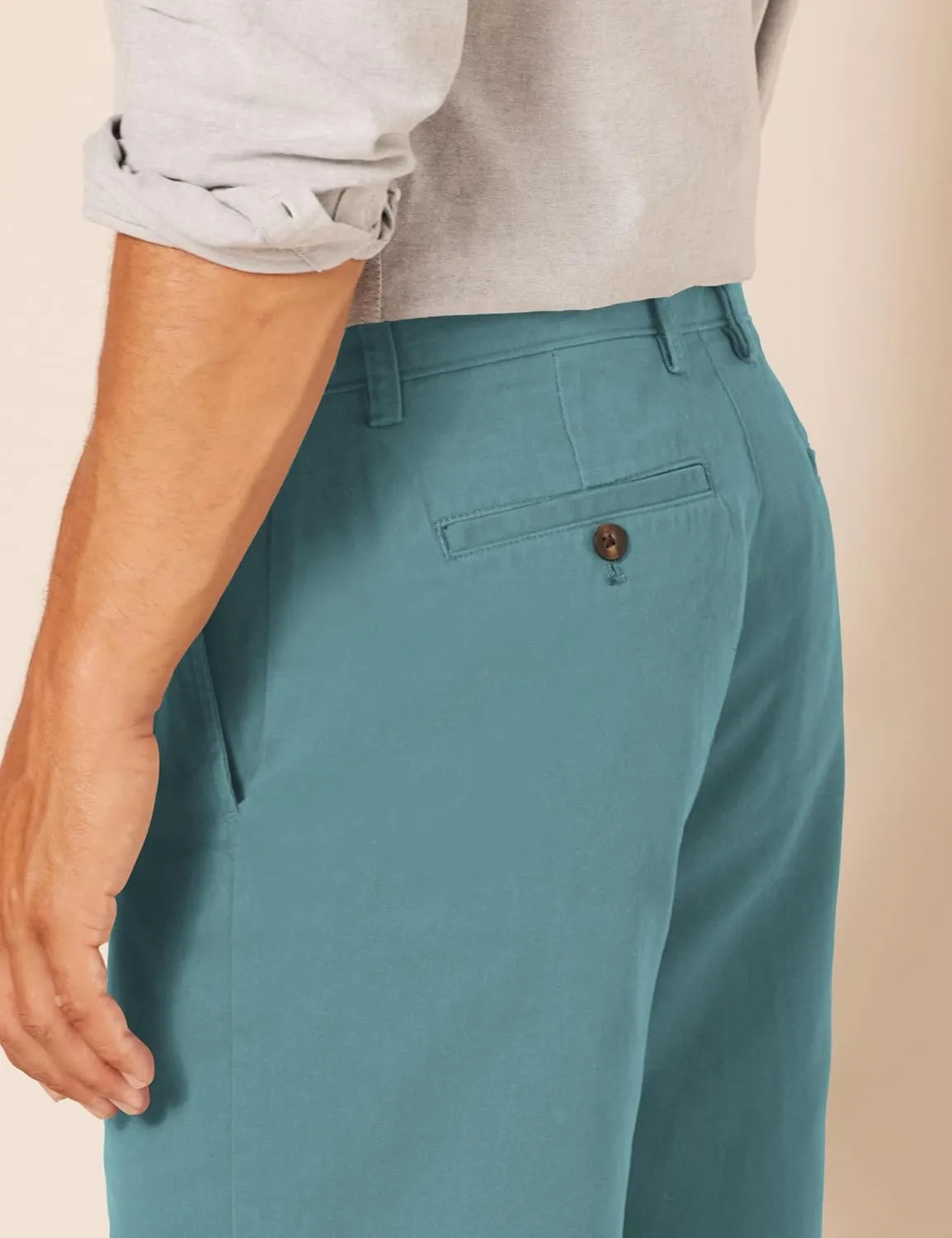 Amazon Essentials Men's Classic-Fit 9" Chino Short