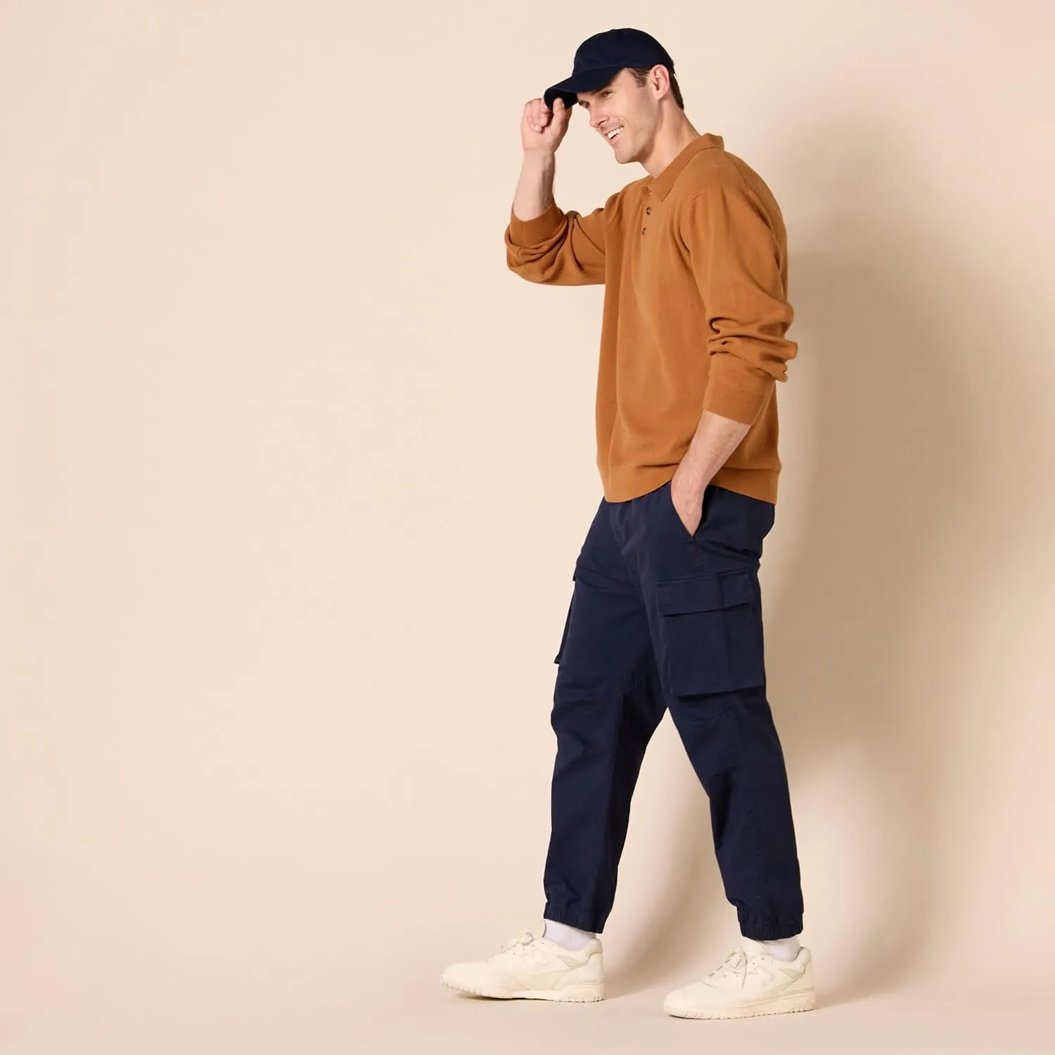 Amazon Essentials Men's Relaxed-Fit Knit Polo Sweater