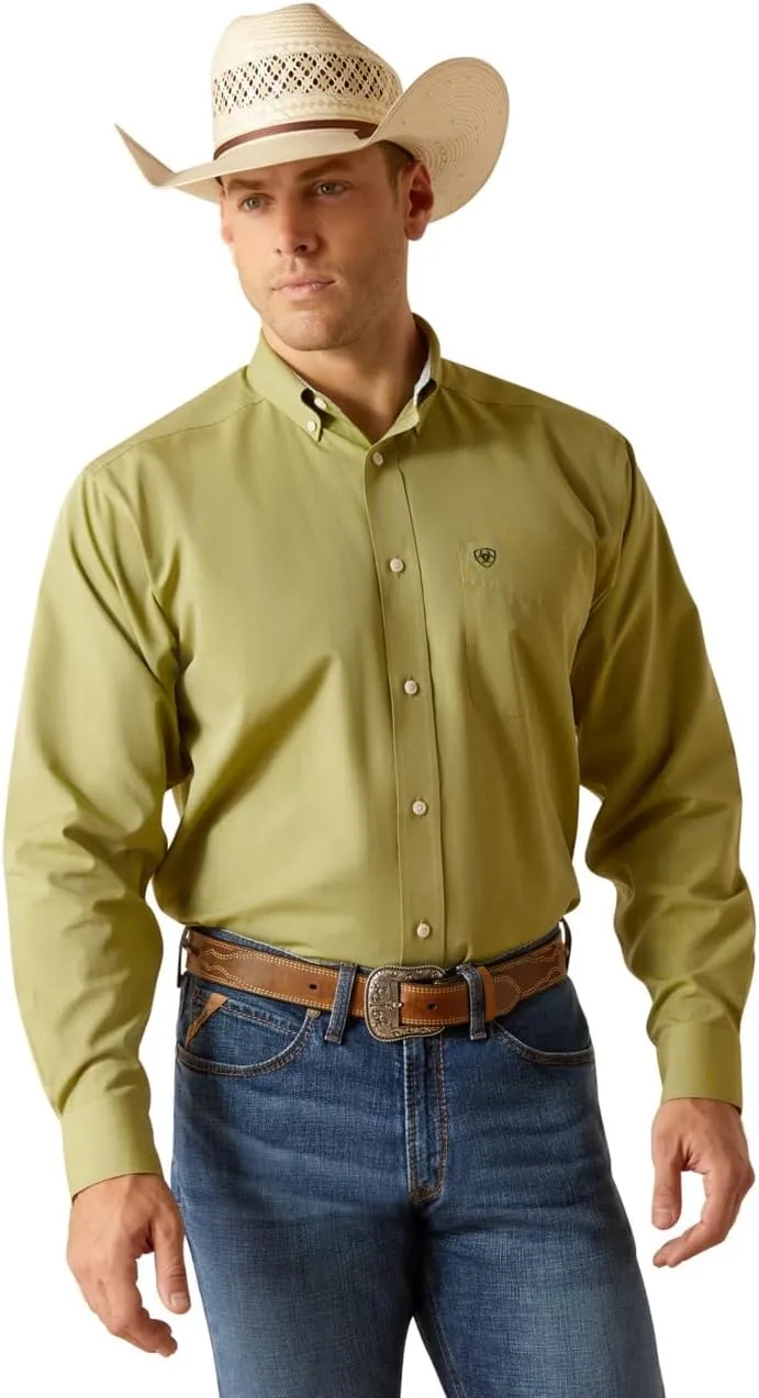 Ariat Men's Wrinkle Free Solid Pinpoint Oxford Classic Fit Shirt