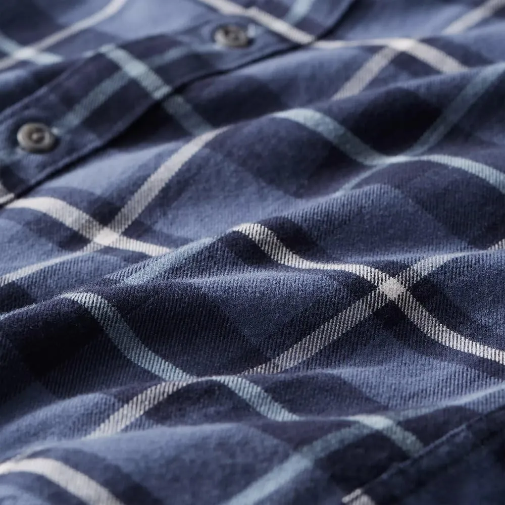 Eddie Bauer Men's Classic Fit Favorite Long-Sleeve Flannel Shirt