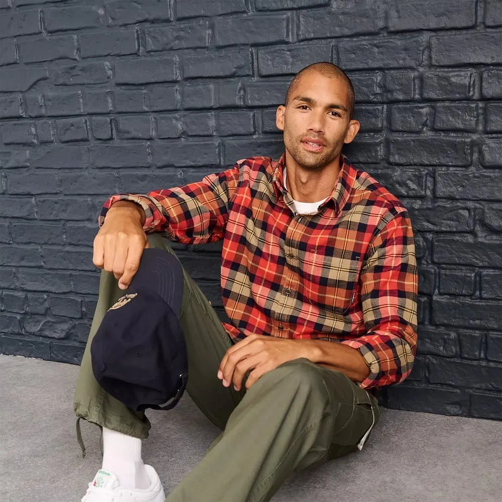 Eddie Bauer Men's Classic Fit Favorite Long-Sleeve Flannel Shirt