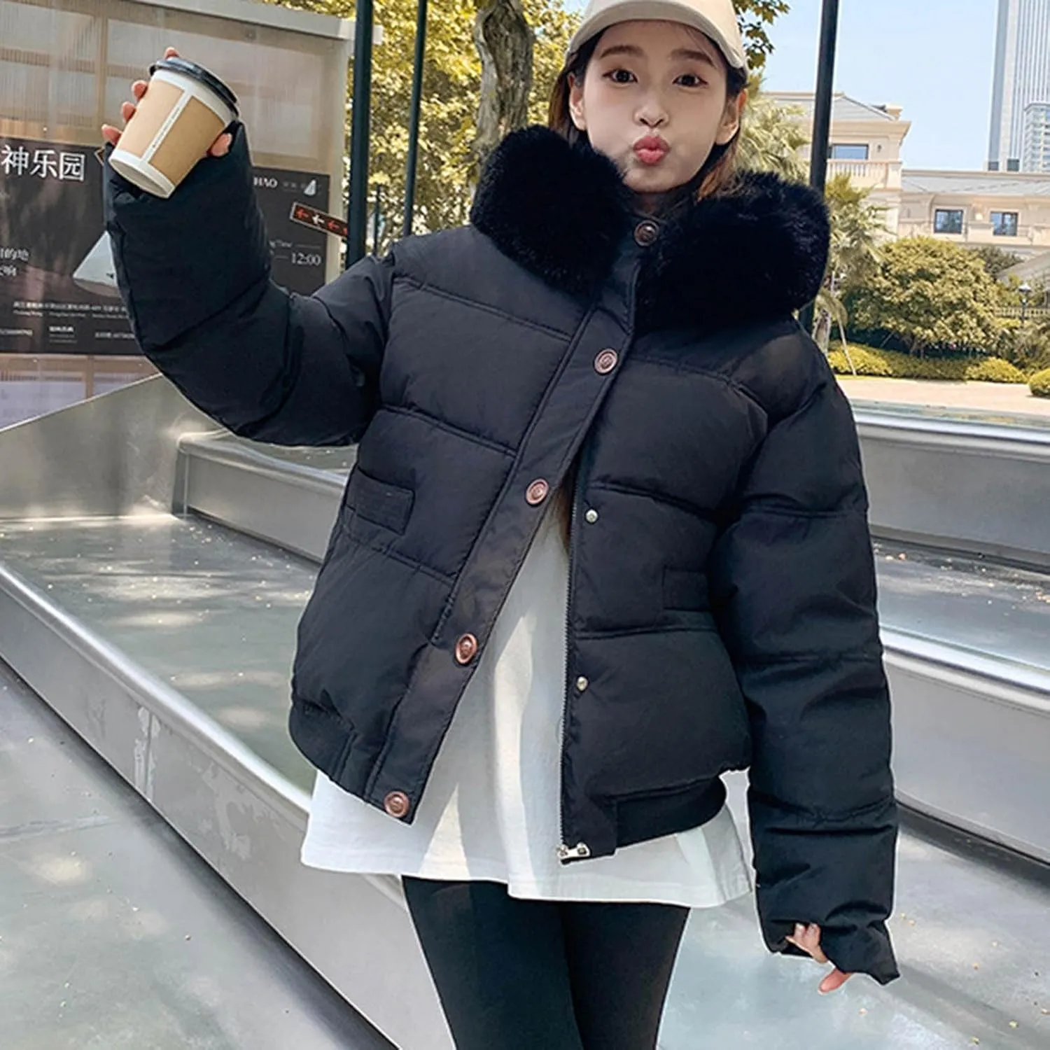 Faux Fur Puffer Jacket Women Cropped Fuzzy Comfy Warm Down Coats 2024 Winter Novelty Luxurious Short Fleece Overcoat