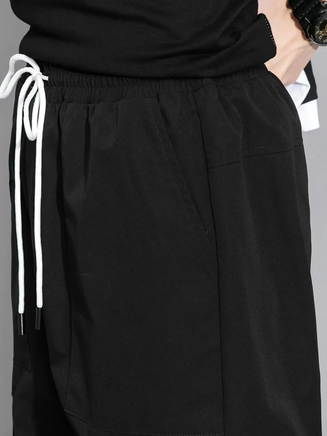 GORGLITTER Men's Graphic Cargo Pants Casual Drawstring Multiple Pocket High Waisted Street Pants