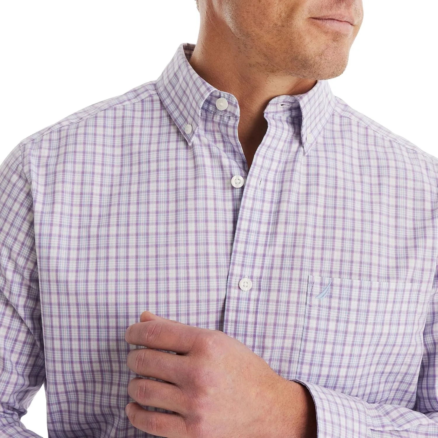 NAUTICA Men's Classic Fit Long Sleeve Button Down Shirt